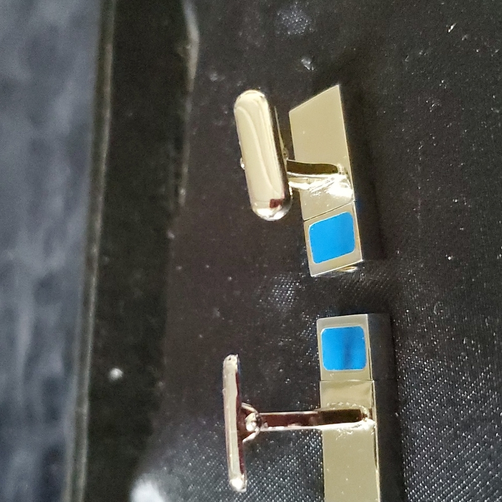 Cufflinks - Picture 2 of 3